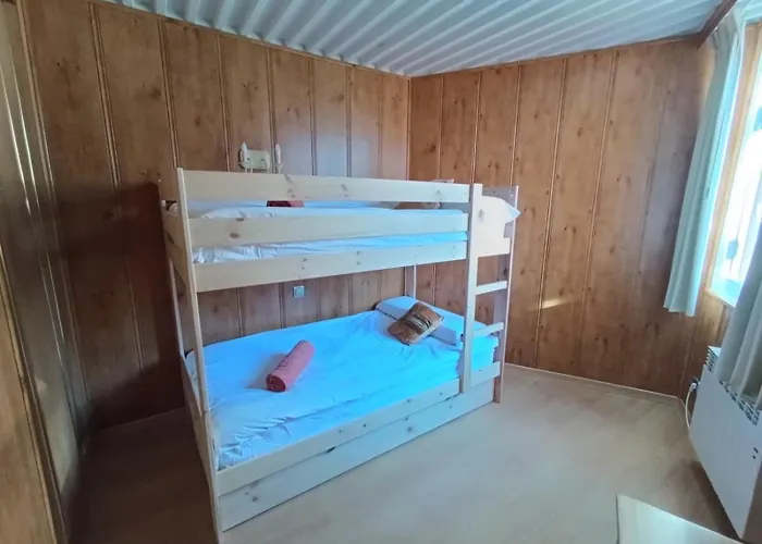 Zona Media 3 2 Banos Parking *