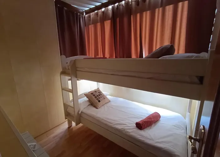 Zona Media 3 2 Banos Parking *